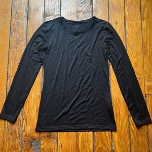 Uniqlo - black Heattech base layer long sleeve shirt. Size small.